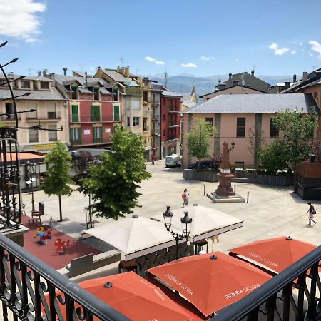Edifici Herois Puigcerdà Eksteriør billede