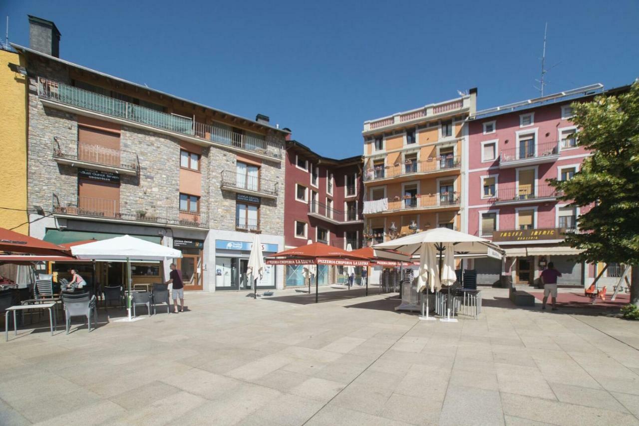 Edifici Herois Puigcerdà Eksteriør billede